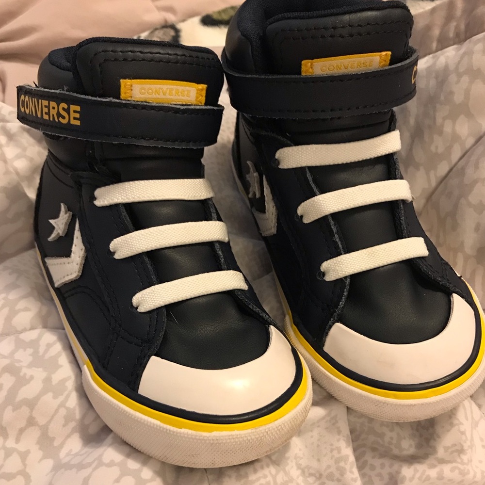 Pro Blaze converse High top toddler size 9